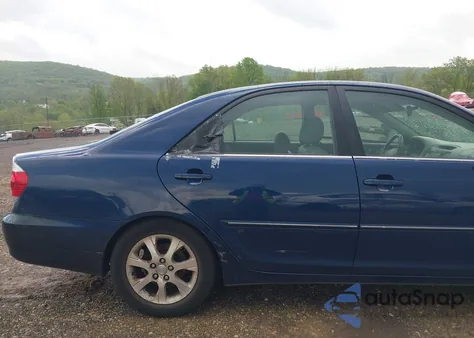 2005 Toyota Camry Xle V6 from USA, damaged, VIN 4T1BF30K15U086182